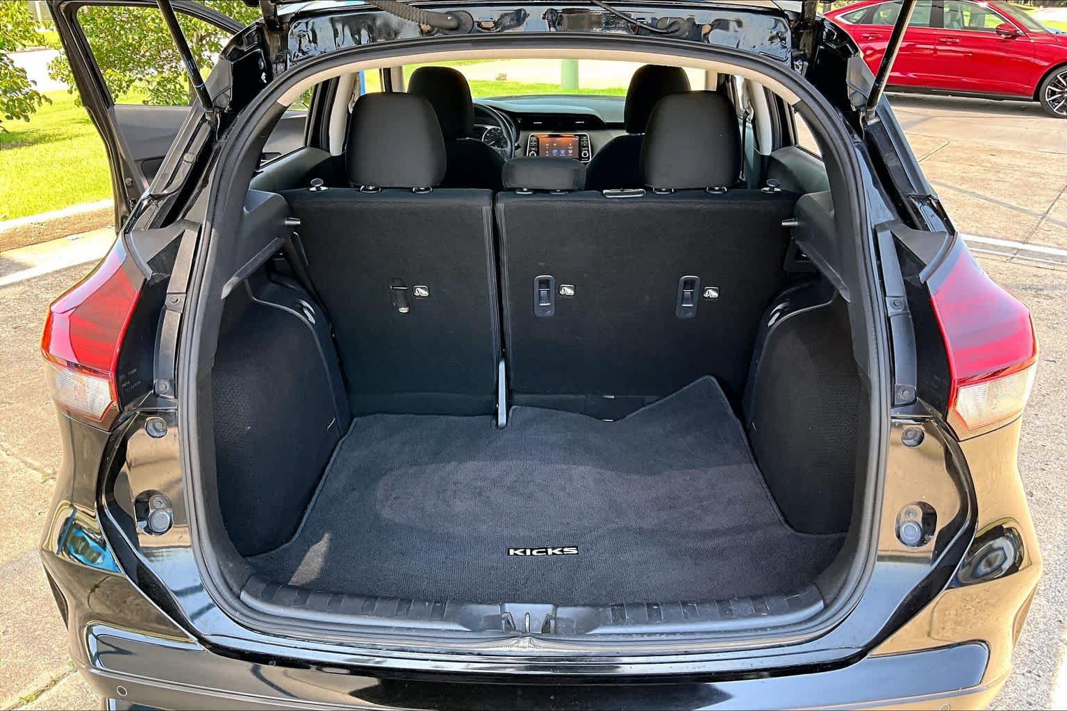 Used 2024 Nissan Kicks S FWD image 33