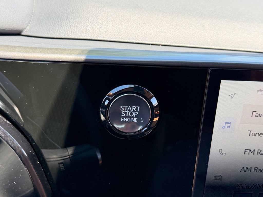 Used 2024 Lexus NX 250 FWD image 30