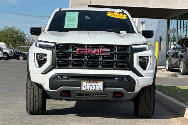 Used 2025 GMC Canyon AT4 image 11