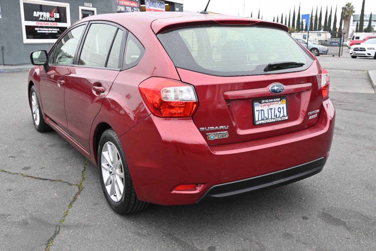 Used 2013 Subaru Impreza 2.0i Premium w/ All-Weather Pkg AWD/4WD image 7