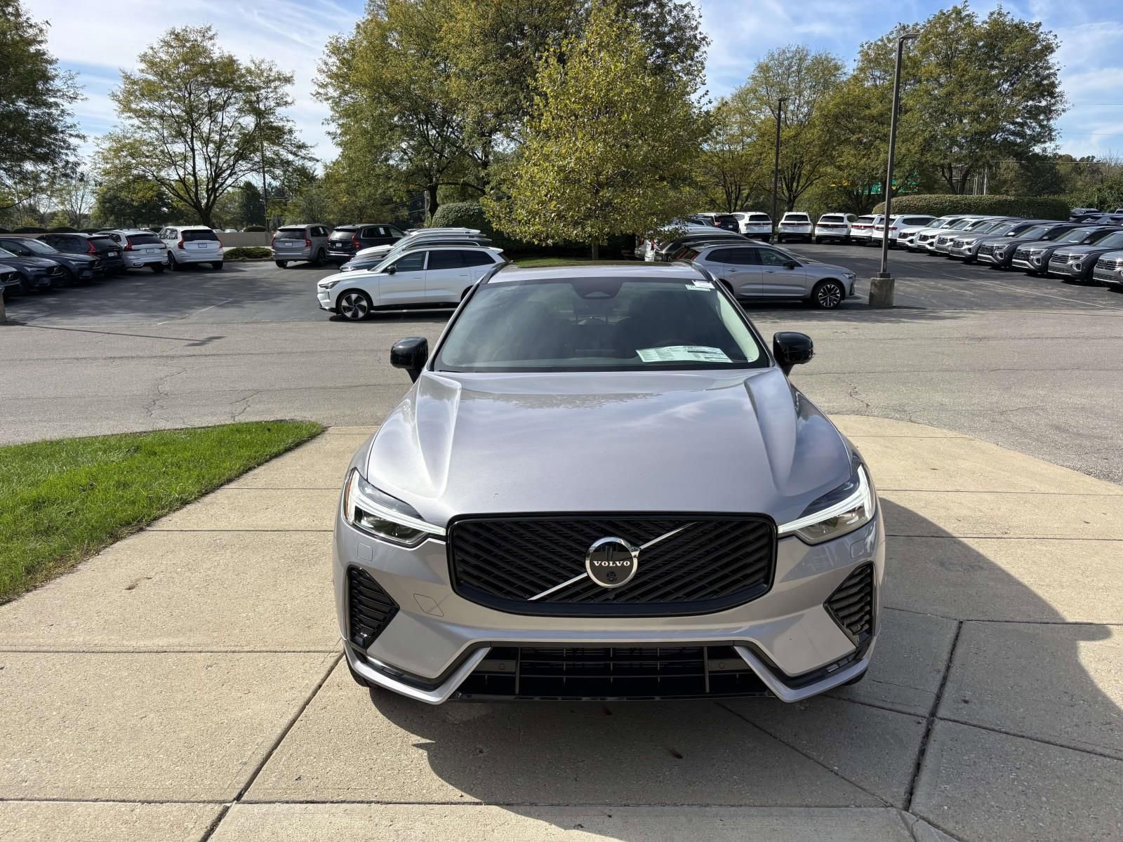 New 2026 Volvo XC60 B5 Plus w/ Protection Package Premier image 2