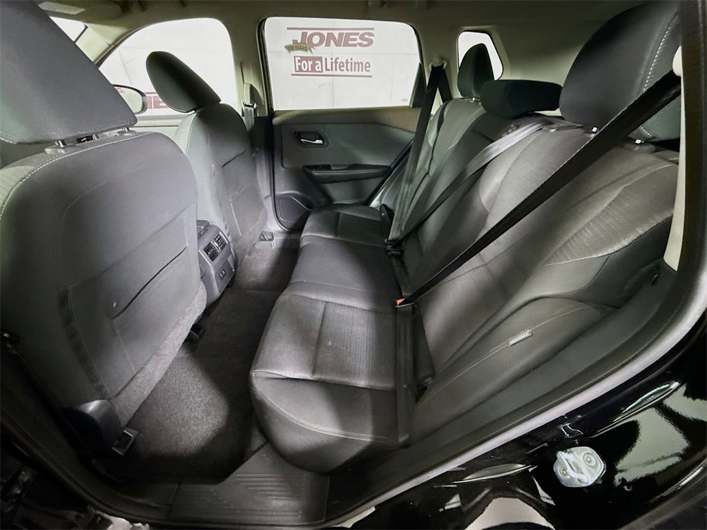 Certified 2022 Nissan Rogue SV image 27