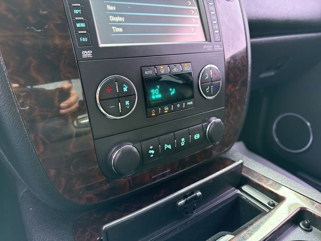 Used 2013 GMC Sierra 2500 Denali w/ Suspension Package, Off-Road image 38