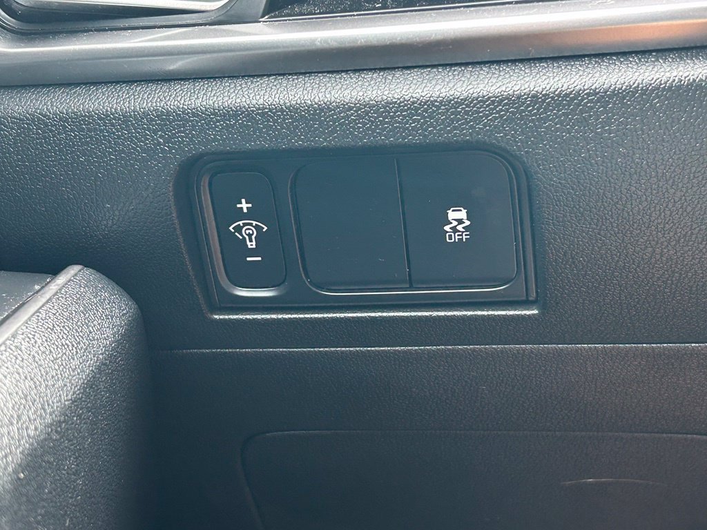 Used 2024 Kia Sorento S w/ Panoramic Sunroof Package FWD image 30