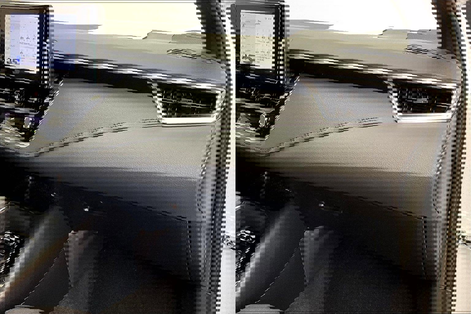 Used 2024 Toyota Corolla SE image 15