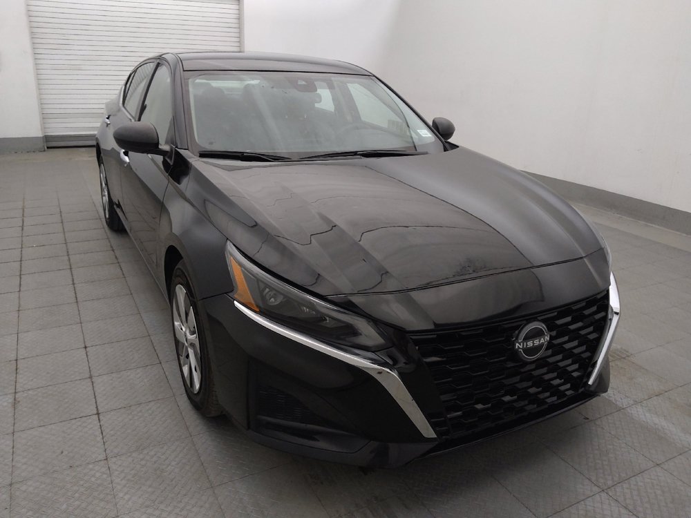 Used 2024 Nissan Altima 2.5 S FWD image 13