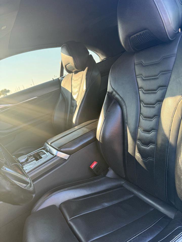 Used 2021 BMW M850i xDrive Convertible image 13