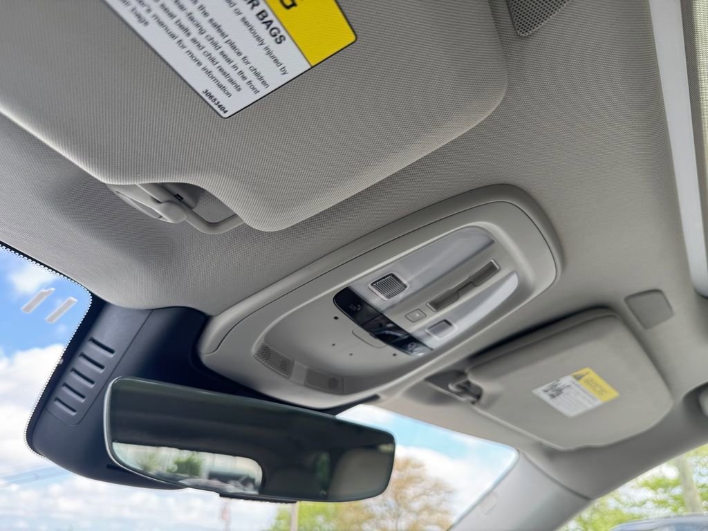 Used 2023 Volvo XC90 B5 Core w/ Protection Package Premier image 25