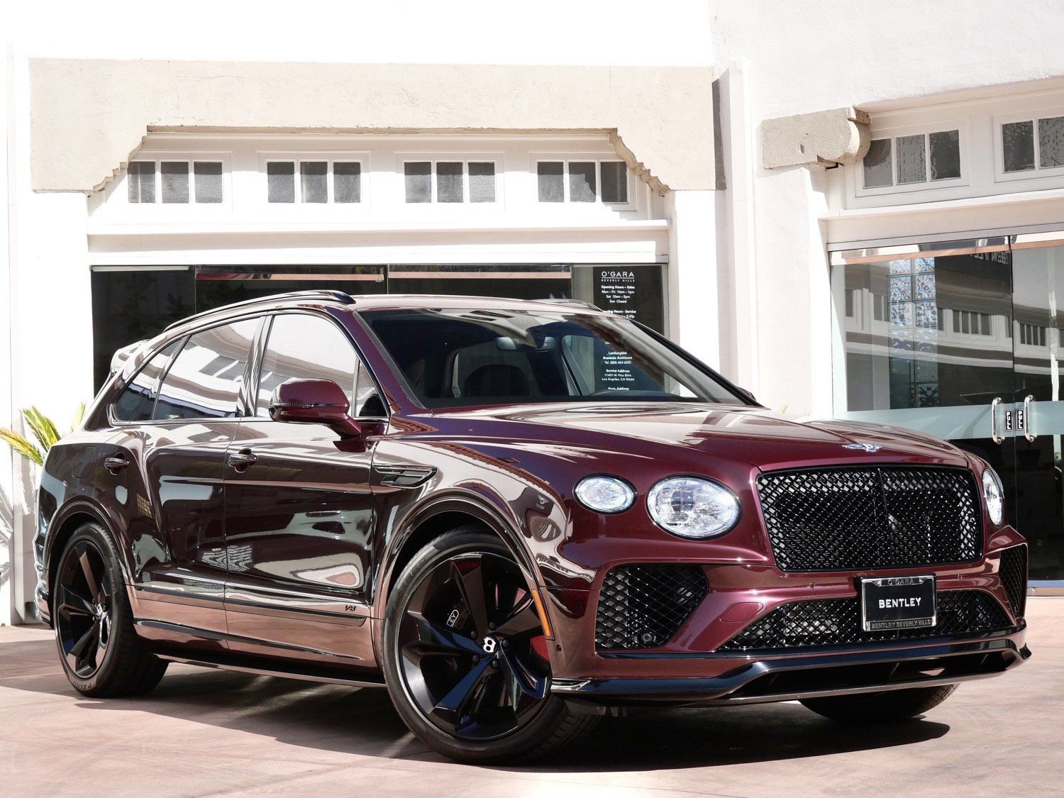 Used 2022 Bentley Bentayga image 1