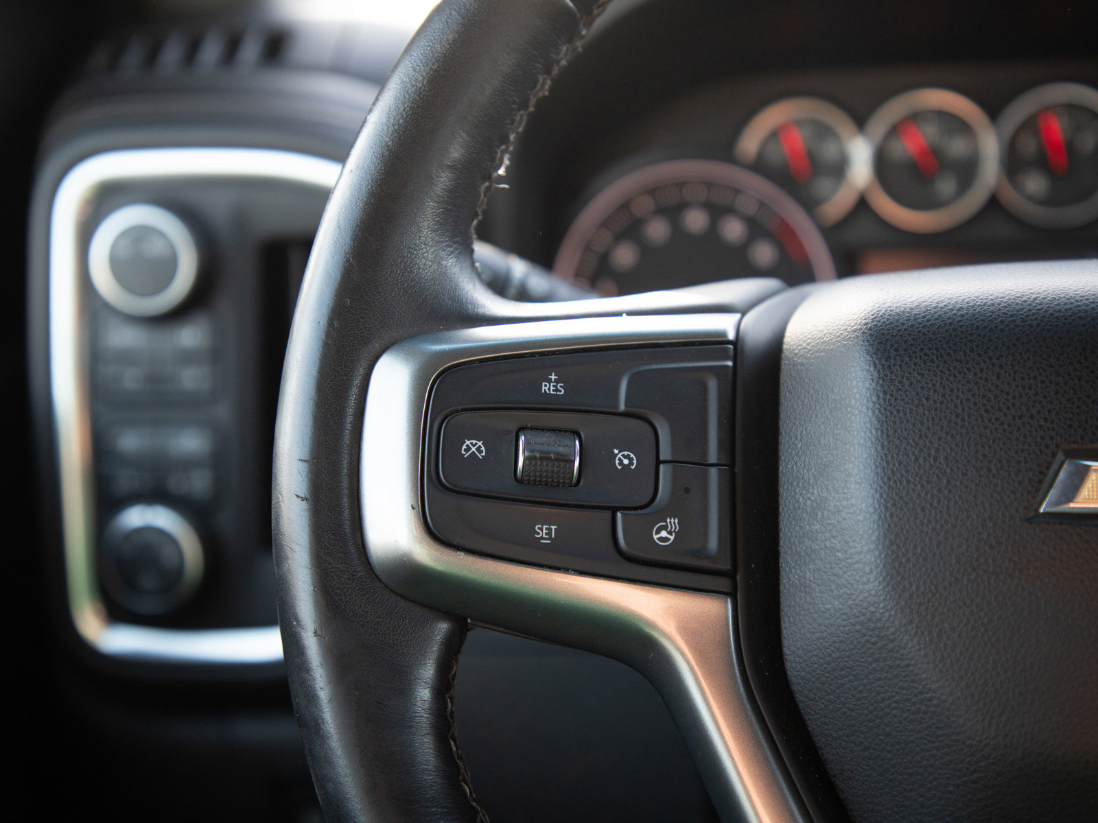 Used 2021 Chevrolet Silverado 2500 LT w/ Convenience Package image 24