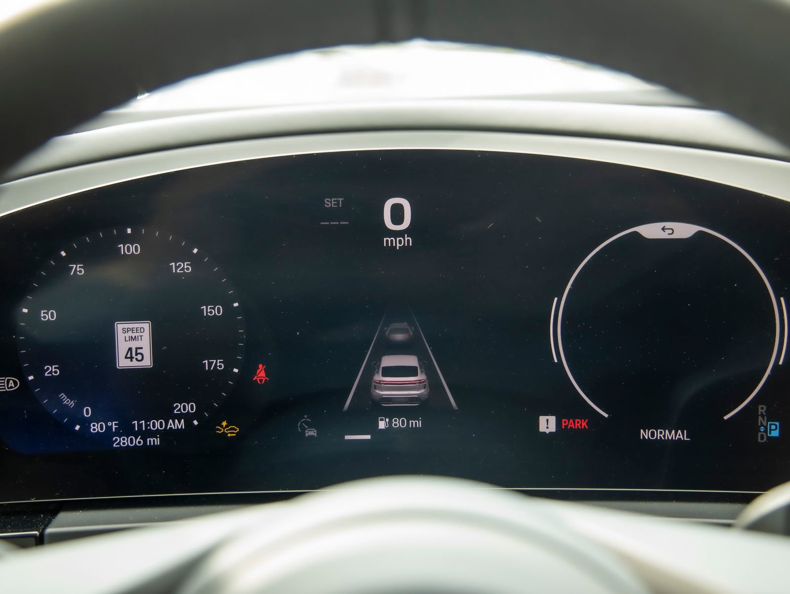 Certified 2025 Porsche Macan Electric image 25