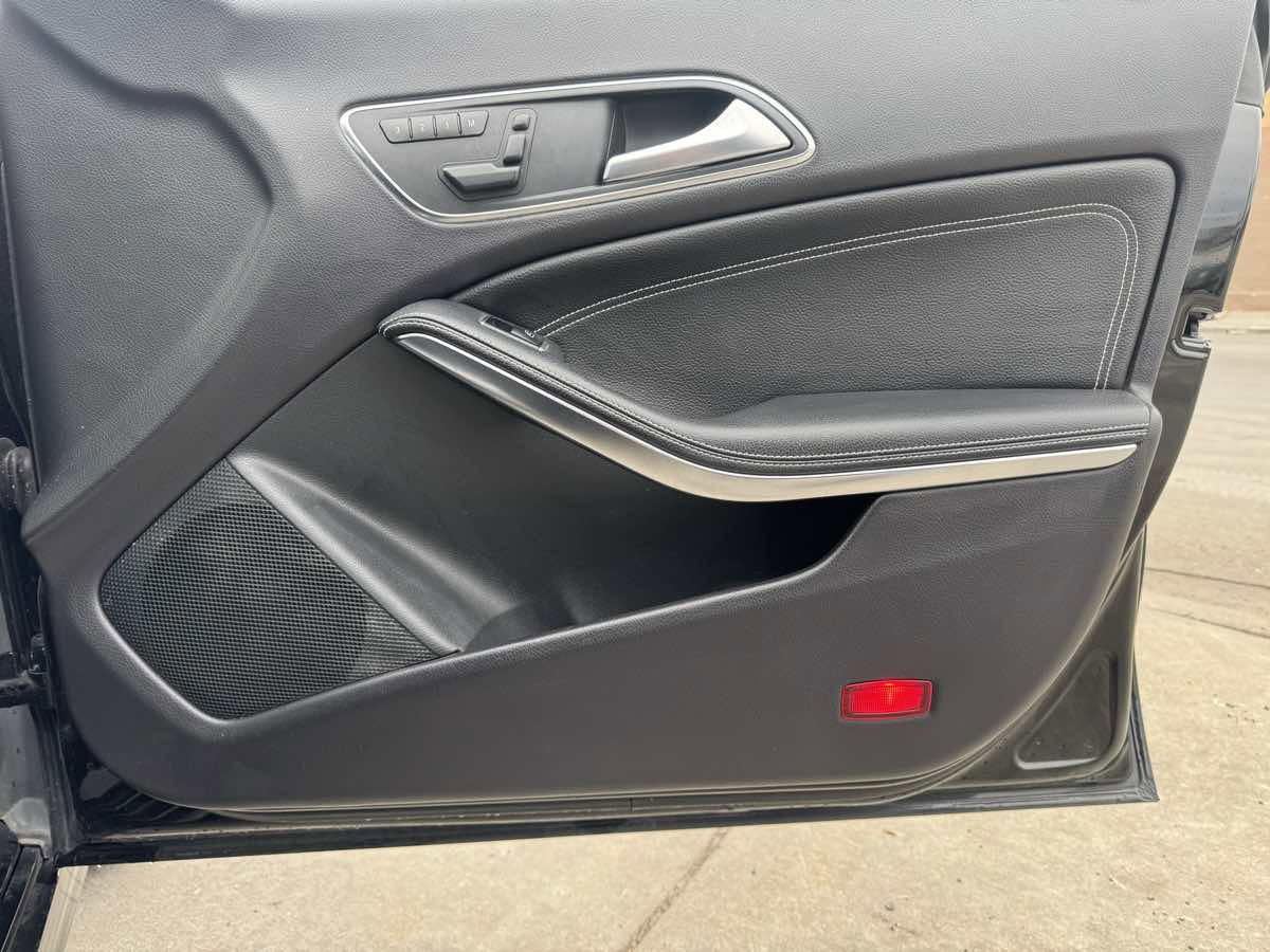 Used 2014 Mercedes-Benz CLA 250 w/ Multimedia Package image 31
