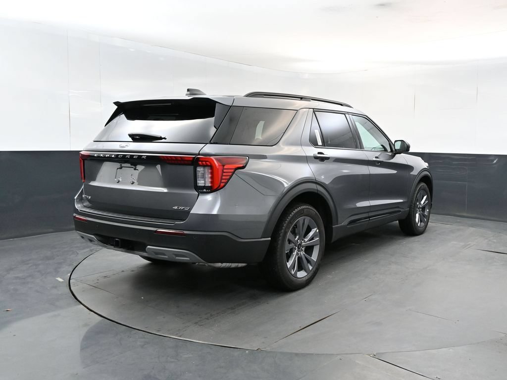 New 2026 Ford Explorer Active w/ Active Comfort Package AWD/4WD image 5