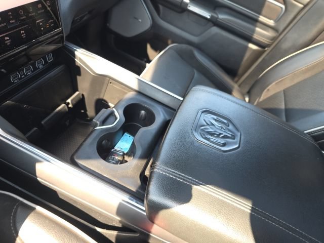 Used 2025 RAM 1500 Laramie w/ Advanced Safety Group II AWD/4WD image 27