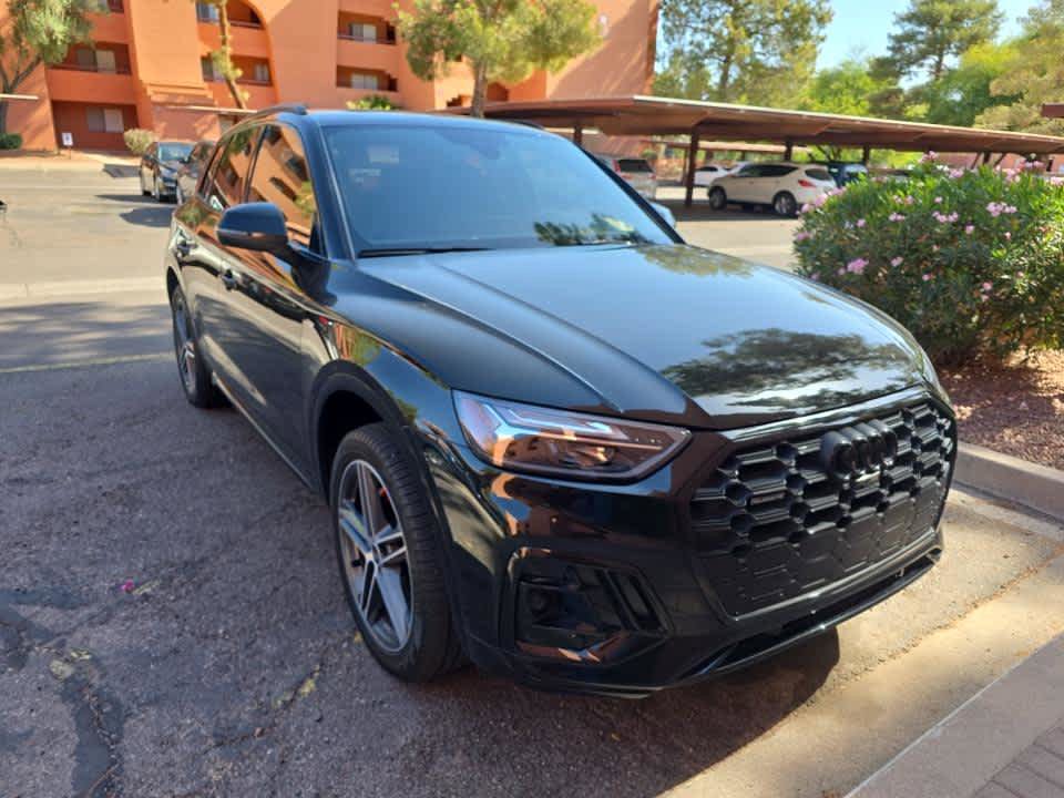 Used 2024 Audi Q5 e Premium Plus w/ Premium Plus Package AWD/4WD image 3