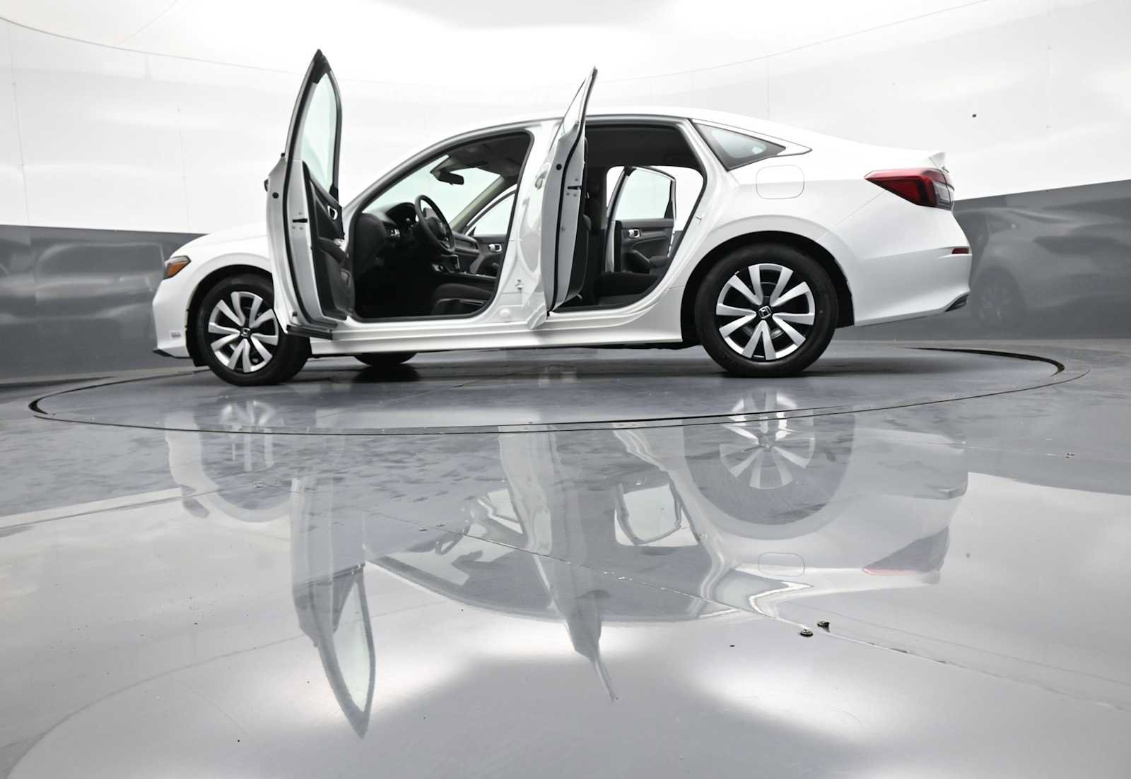 Used 2025 Honda Civic LX image 47