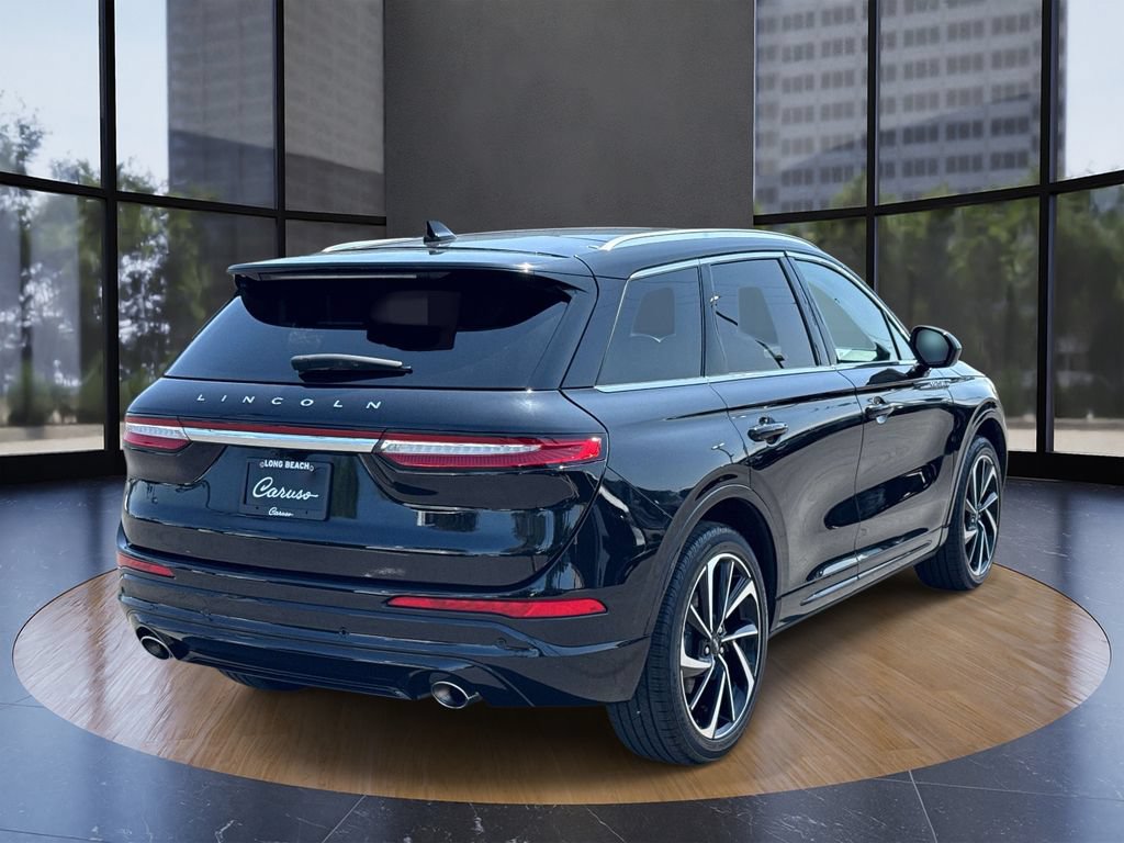 Certified 2024 Lincoln Corsair Grand Touring AWD/4WD image 3