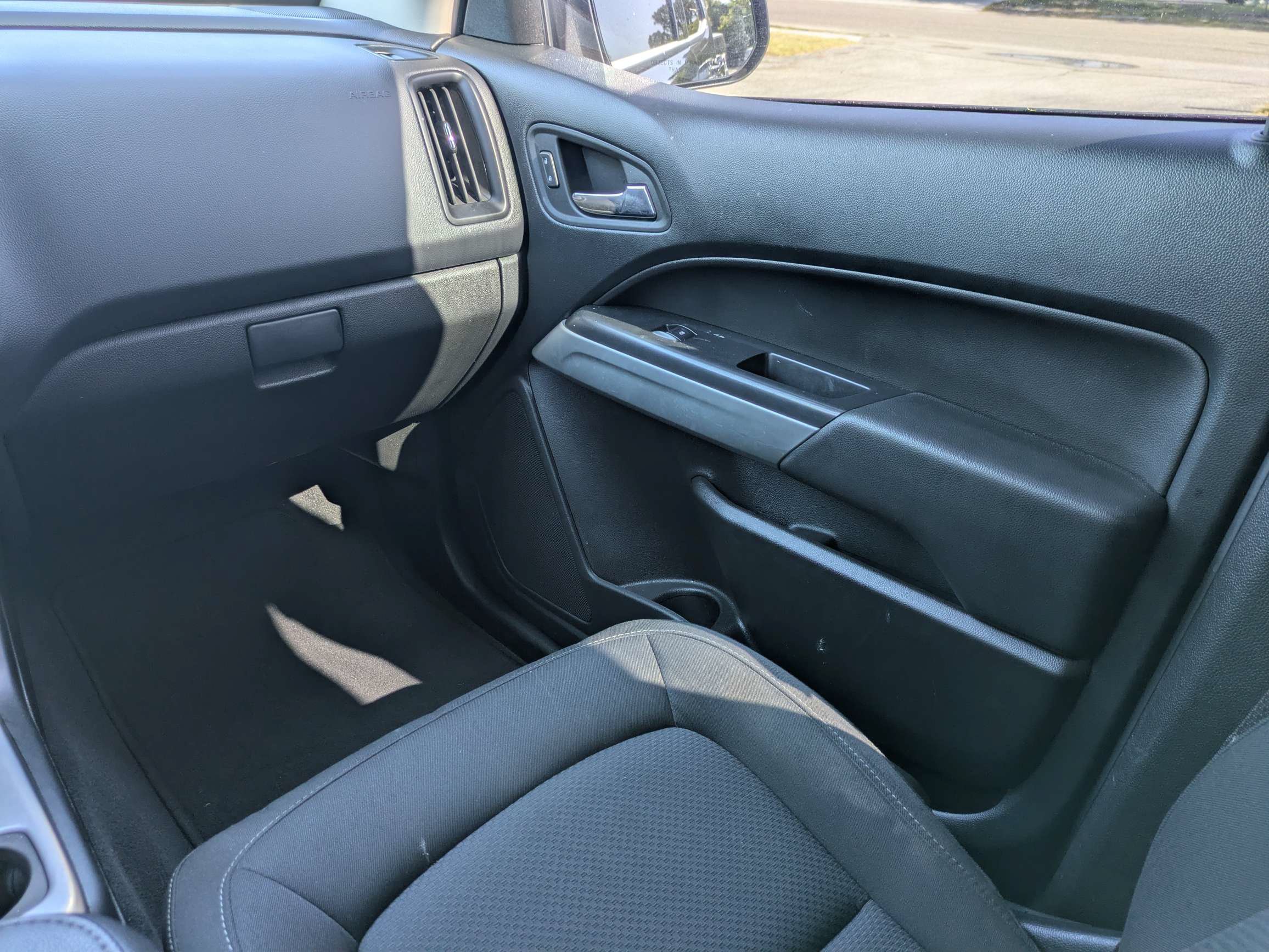Used 2022 Chevrolet Colorado LT w/ LT Convenience Package RWD image 19