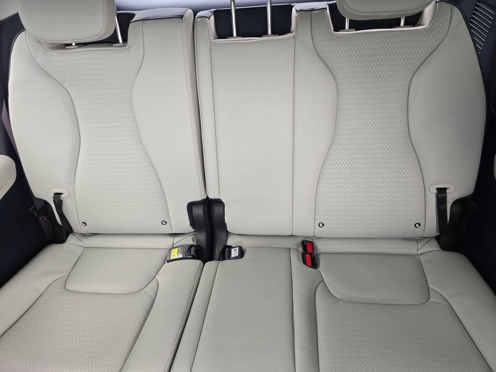 New 2026 Kia Carnival SX Prestige FWD image 18