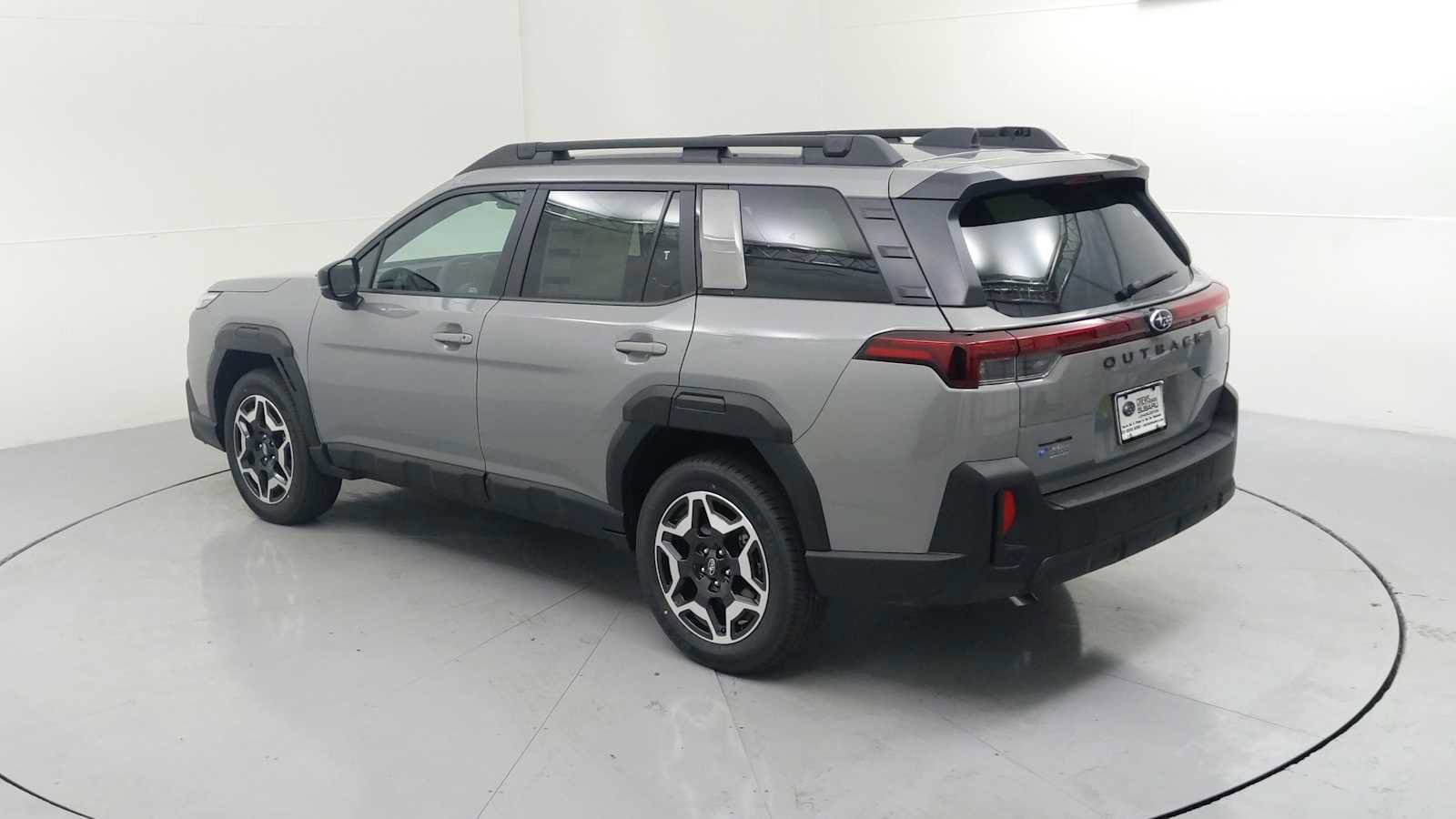 New 2026 Subaru Outback Touring image 7