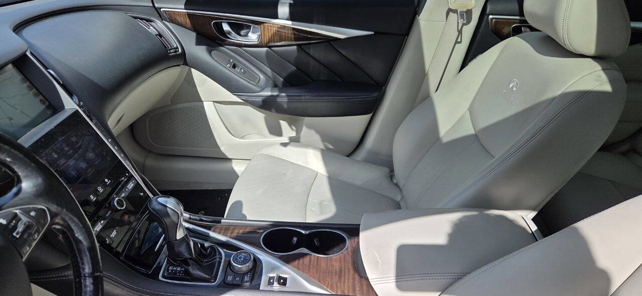 Used 2014 INFINITI Q50 Premium w/ Technology Package AWD/4WD image 23