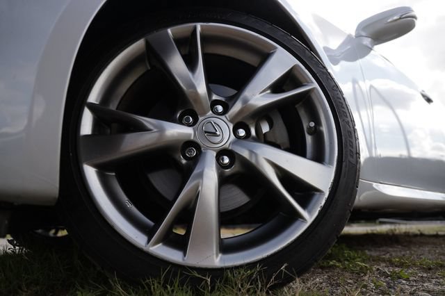 Used 2010 Lexus IS 250 w/ Preferred Accessory Package RWD image 34