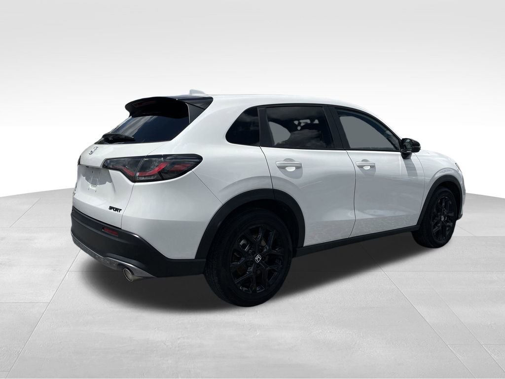 Used 2023 Honda HR-V Sport image 4