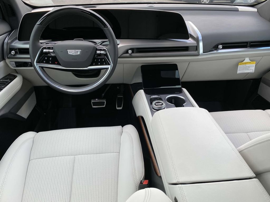 New 2026 Cadillac Vistiq Luxury w/ LPO, Floor Liner Package image 11