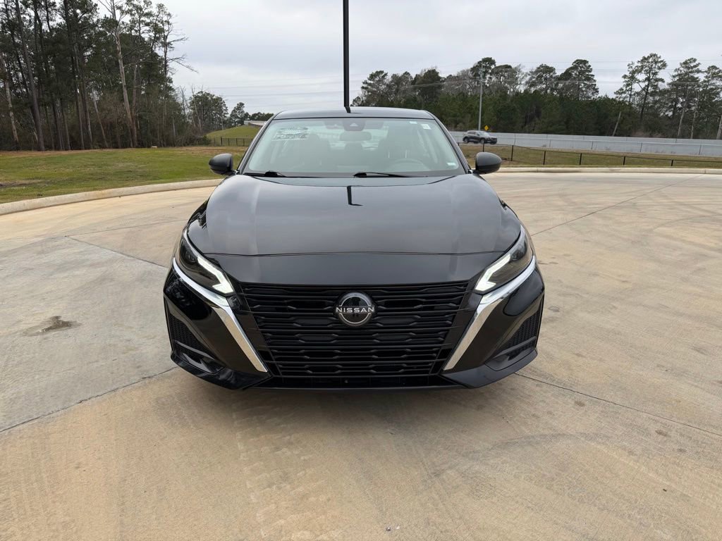 Used 2024 Nissan Altima 2.5 SV image 8