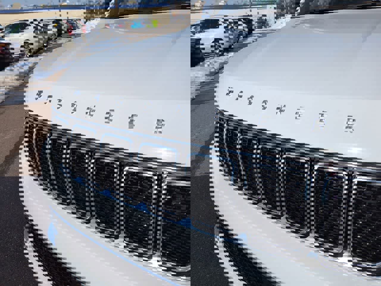 Used 2024 Jeep Wagoneer Series II w/ Flexible Seating Group image 11