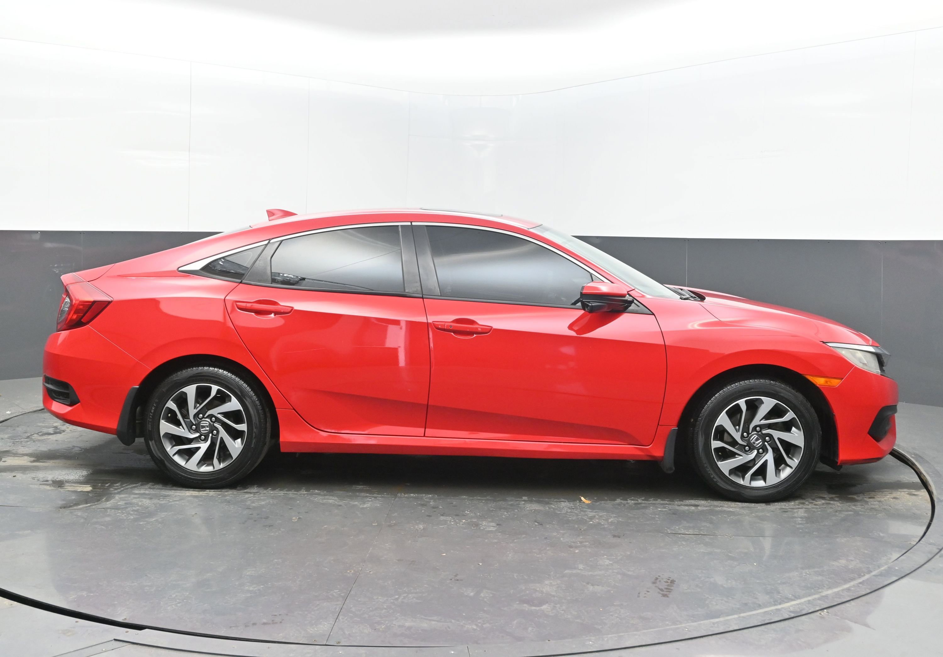 Used 2017 Honda Civic EX image 8