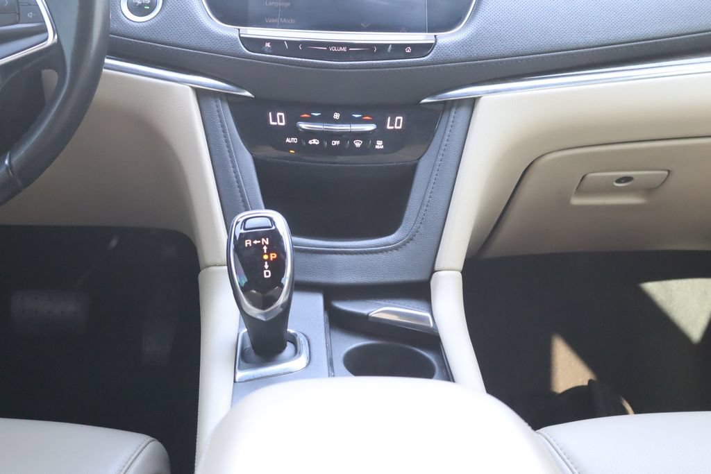 Used 2019 Cadillac XT5 FWD image 31