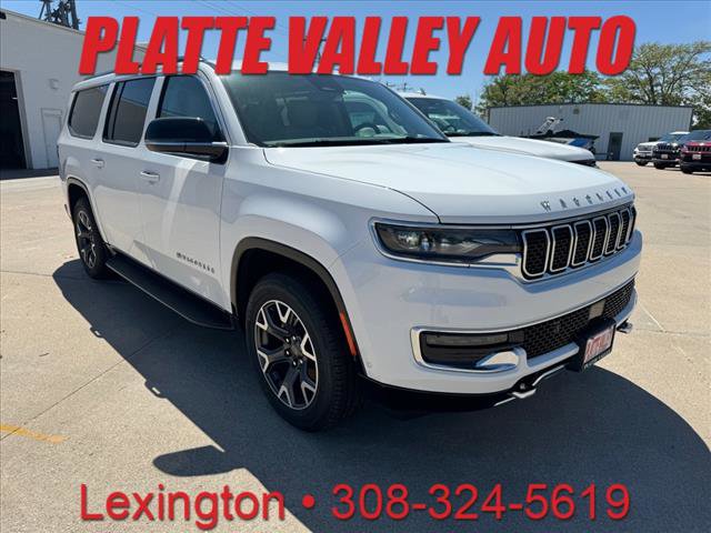 New 2024 Jeep Wagoneer L Series III w/ HD Trailer Tow Package
