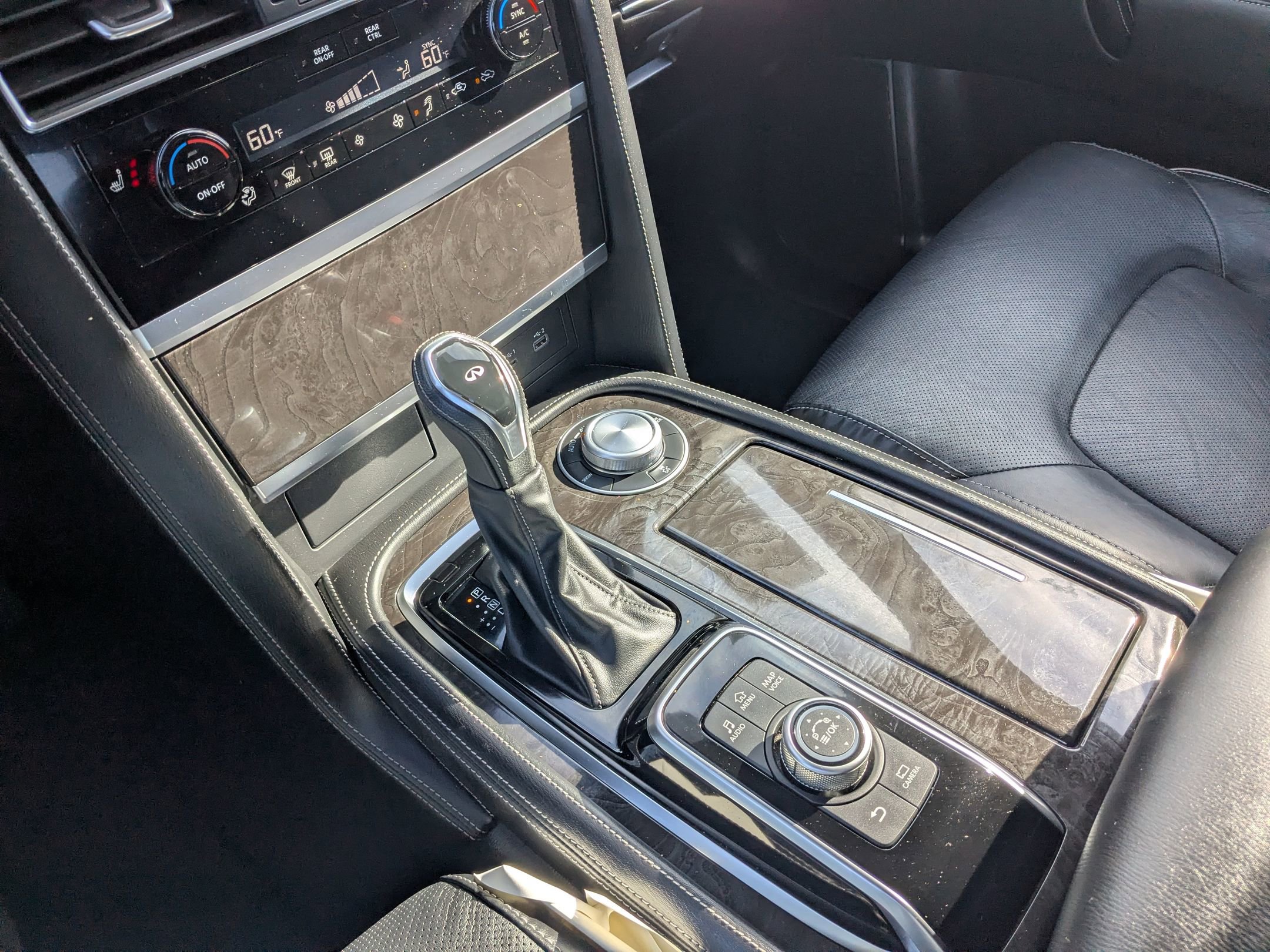 Used 2024 INFINITI QX80 Luxe image 16