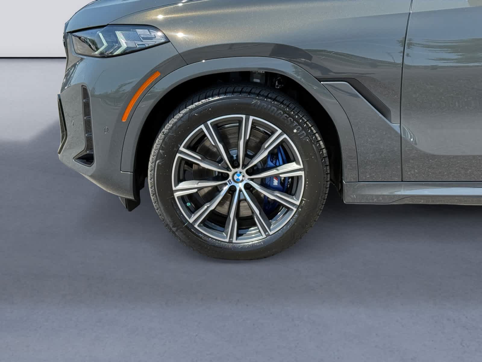 New 2026 BMW X6 M60i w/ Executive Package AWD/4WD image 9