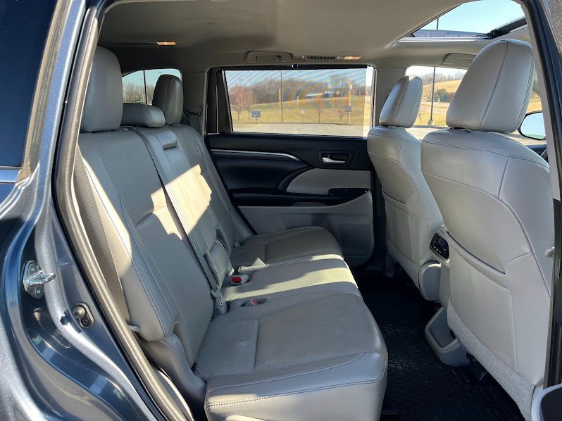 Used 2019 Toyota Highlander Limited image 38