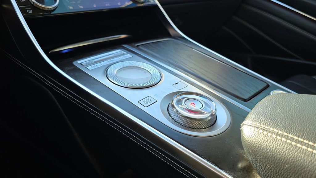 Used 2021 Genesis GV80 3.5T image 34