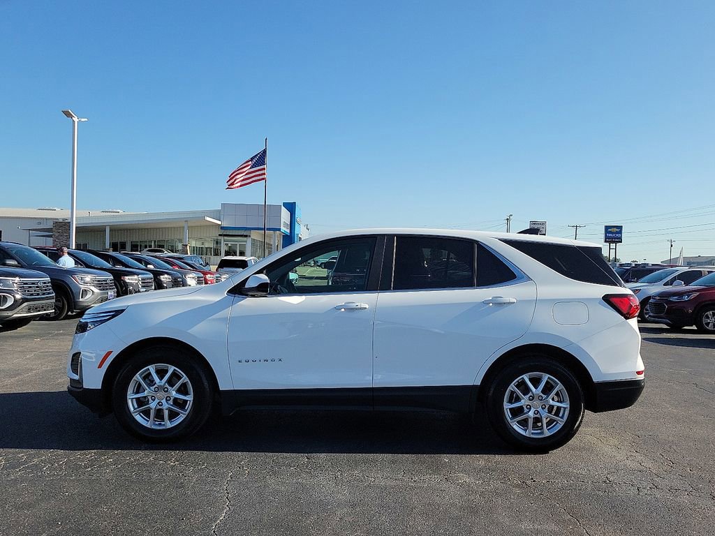Used 2023 Chevrolet Equinox LT image 3