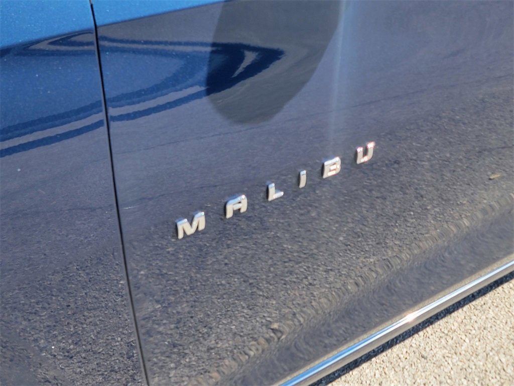 Used 2020 Chevrolet Malibu LT image 12