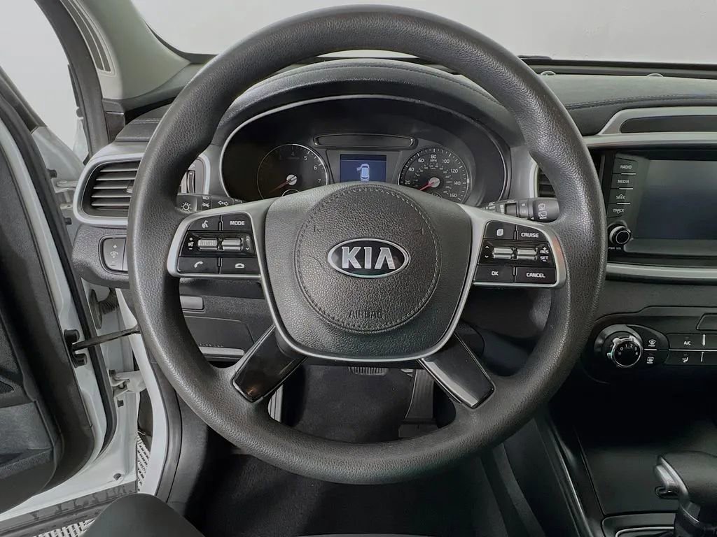Used 2019 Kia Sorento L image 12