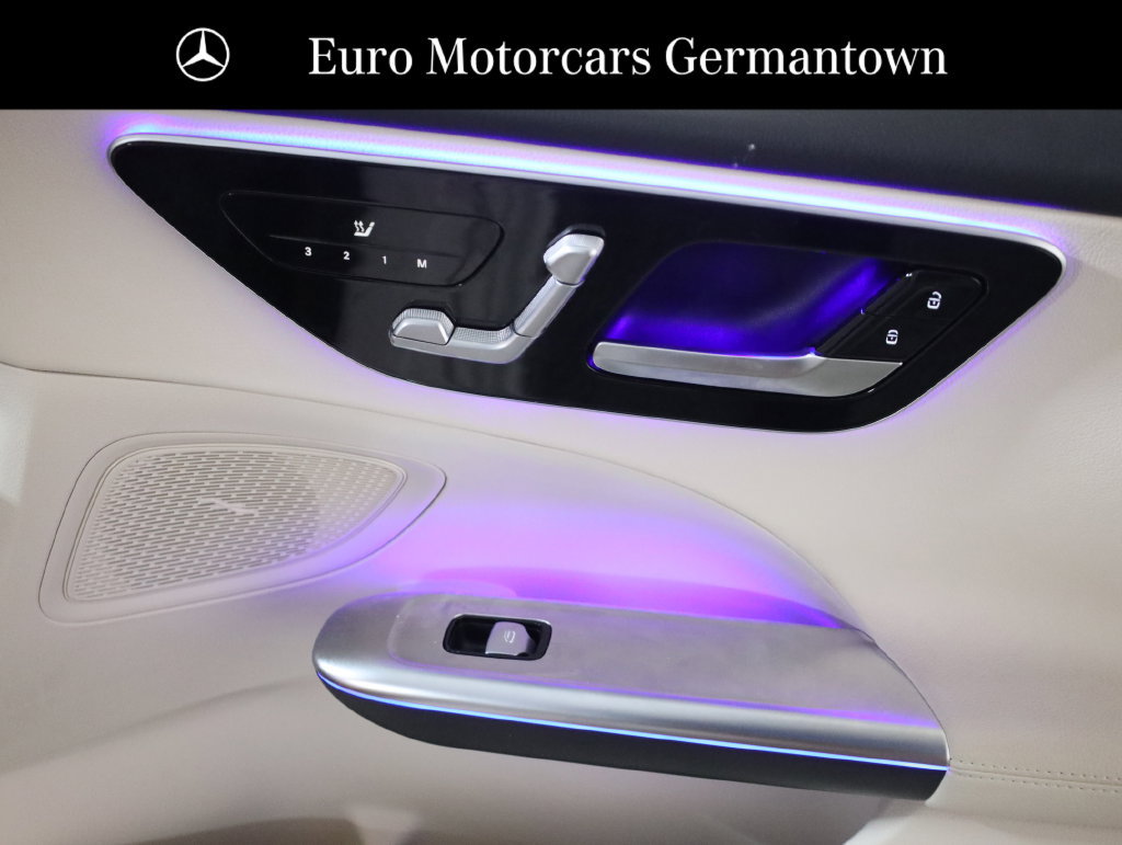 Used 2023 Mercedes-Benz C 300 4MATIC Sedan image 46