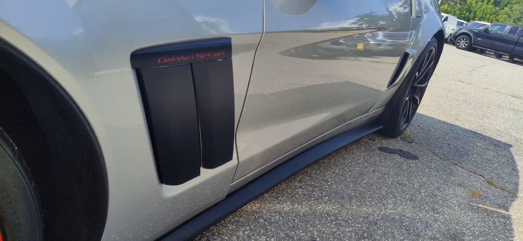 Used 2005 Chevrolet Corvette Coupe w/ Preferred Equipment Group image 21