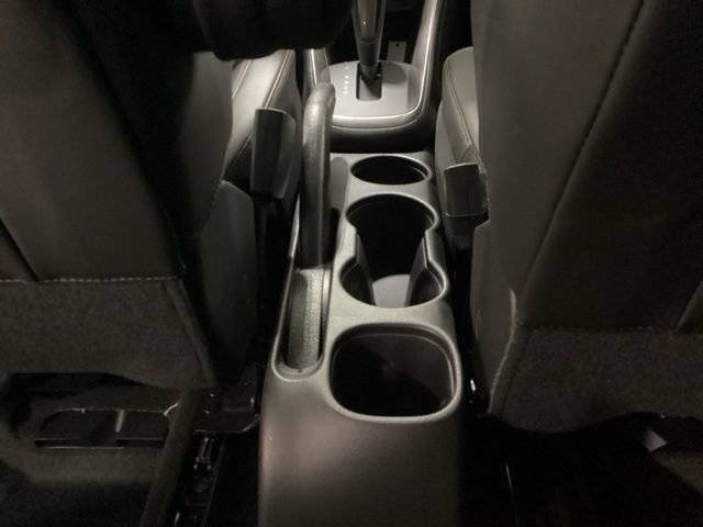 Used 2022 Chevrolet Trax LT w/ LT Convenience Package image 17