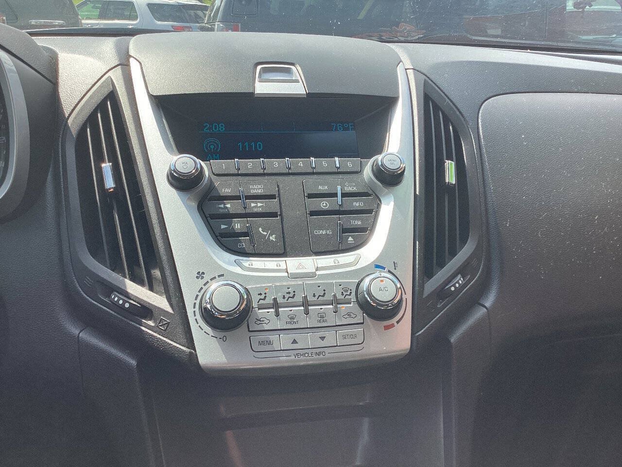 Used 2015 Chevrolet Equinox LS FWD image 11