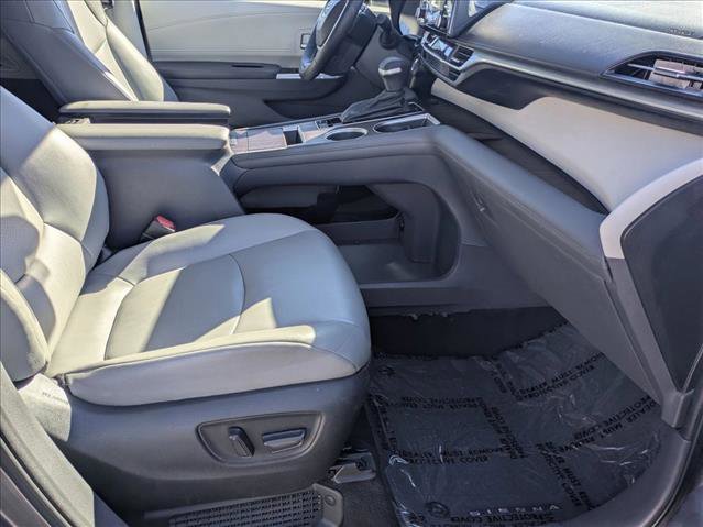 Used 2022 Toyota Sienna XLE image 20