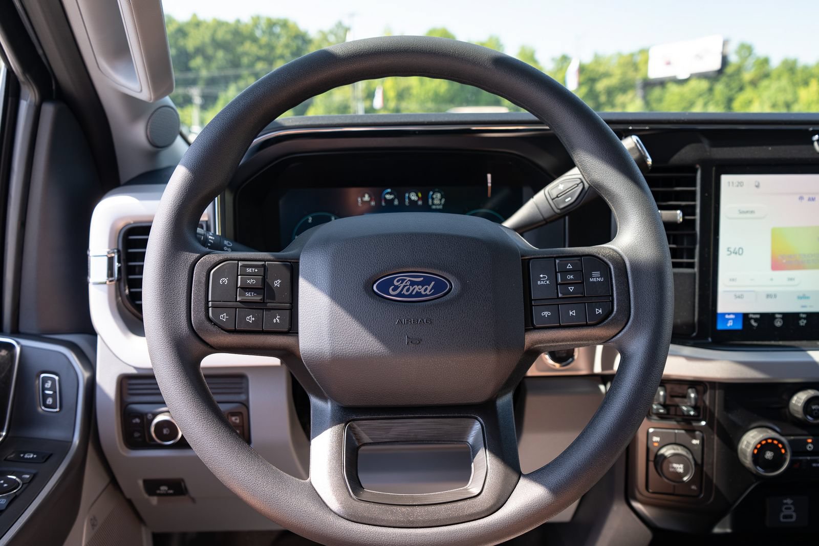 New 2027 Ford F250 XLT w/ XLT Premium Package AWD/4WD image 27