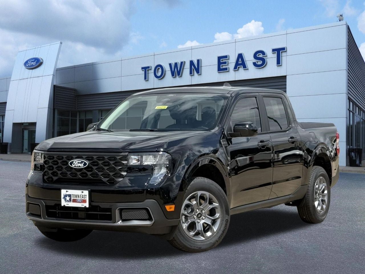 New 2026 Ford Maverick XLT w/ XLT Luxury Package FWD image 1