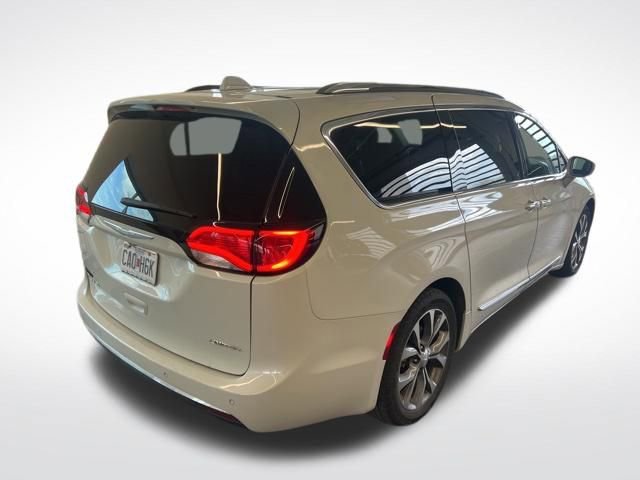 Used 2017 Chrysler Pacifica Limited w/ UConnect Theater Package image 10