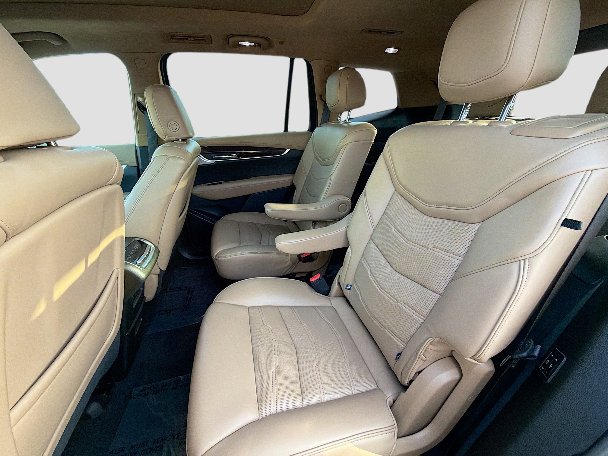 Used 2024 Cadillac XT6 Premium Luxury w/ Platinum Package AWD/4WD image 22