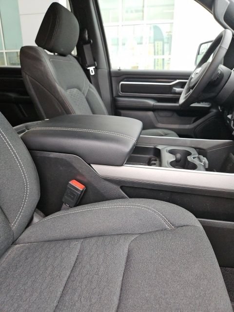 Used 2025 RAM 1500 Big Horn AWD/4WD image 8